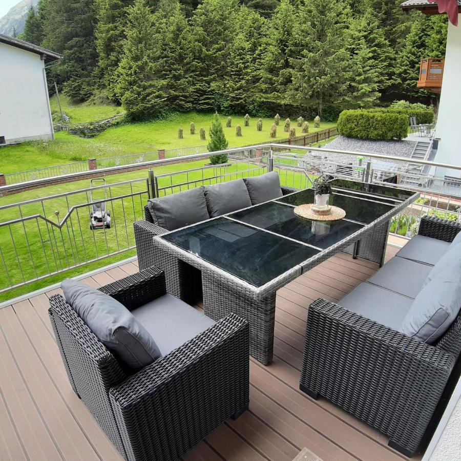 Haus Waldfriede Apartment Sankt Leonhard im Pitztal Luaran gambar