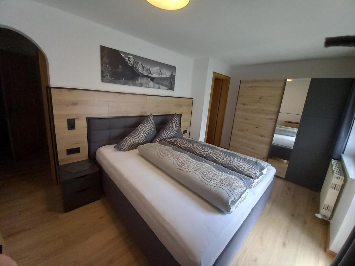Haus Waldfriede Apartment Sankt Leonhard im Pitztal Luaran gambar
