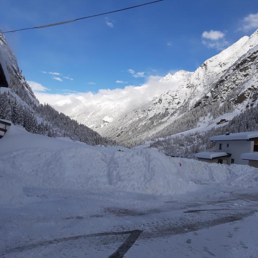 Haus Waldfriede Apartment Sankt Leonhard im Pitztal Luaran gambar