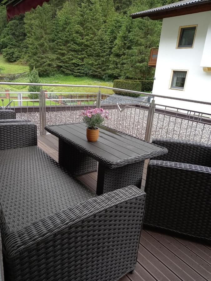 Haus Waldfriede Apartment Sankt Leonhard im Pitztal Luaran gambar