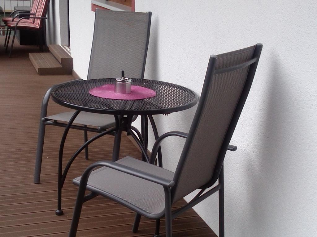 Haus Waldfriede Apartment Sankt Leonhard im Pitztal Luaran gambar