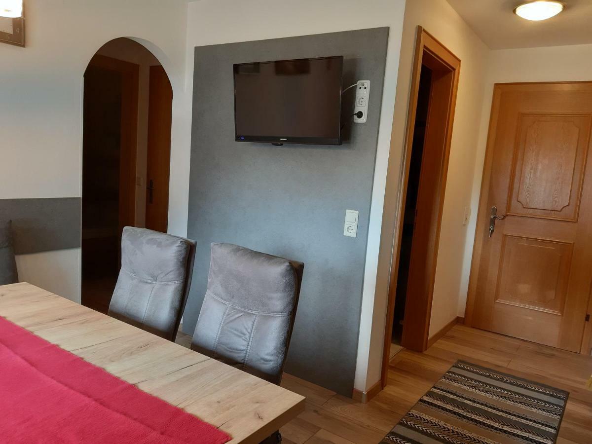 Haus Waldfriede Apartment Sankt Leonhard im Pitztal Luaran gambar