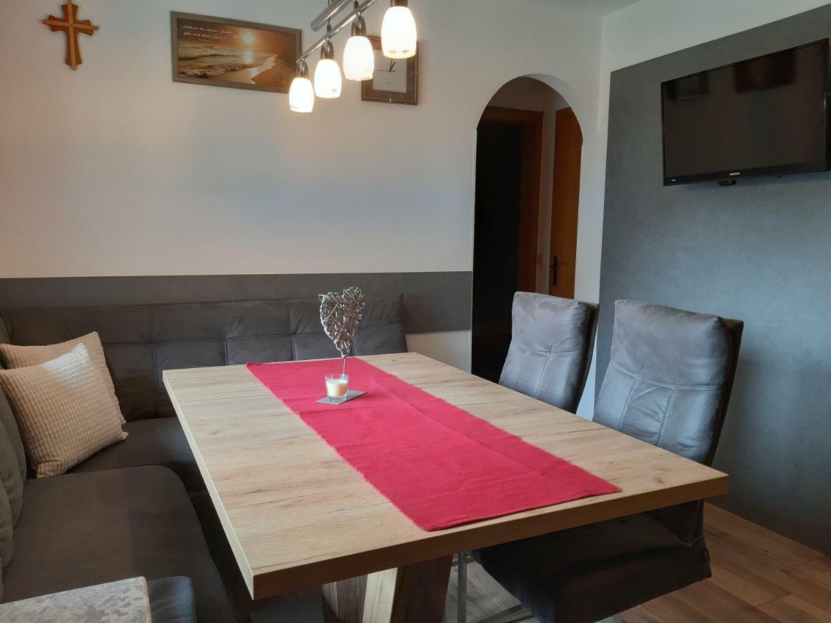 Haus Waldfriede Apartment Sankt Leonhard im Pitztal Luaran gambar